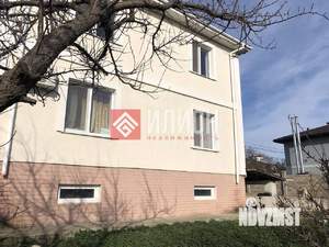 Дом 263м², 3-этажный, участок 6 сот.  