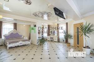 Дом 232м&sup2;, 2-этажный, участок 6 сот.  