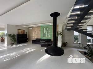 Дом 500м&sup2;, 2-этажный, участок 10 сот.  