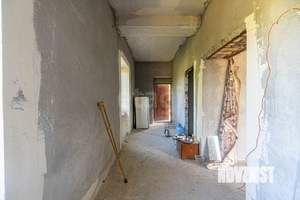 Дом 221м², 3-этажный, участок 16 сот.  