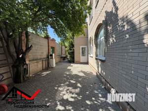 Дом 305м&sup2;, 2-этажный, участок 6 сот.  