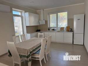 Дом 284м², 3-этажный, участок 5 сот.  