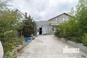 Дом 409м&sup2;, 2-этажный, участок 6 сот.  