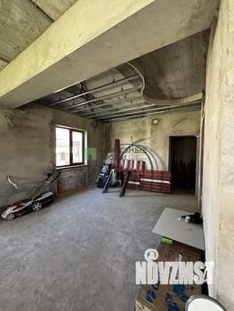 Дом 184м&sup2;, 2-этажный, участок 6 сот.  