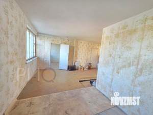 Дом 200м&sup2;, 3-этажный, участок 8 сот.  