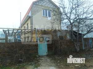 Дом 200м&sup2;, 3-этажный, участок 8 сот.  