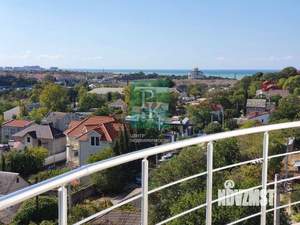 Дом 295м&sup2;, 4-этажный, участок 3 сот.  