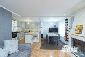 Дом 139м&sup2;, 2-этажный, участок 8 сот.  