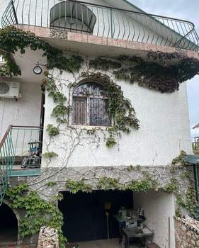 Дом 352м², 3-этажный, участок 12 сот.  