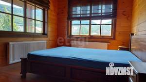 Дом 280м&sup2;, 3-этажный, участок 25 сот.  