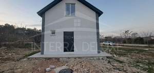 Дом 85м², 2-этажный, участок 4 сот.  