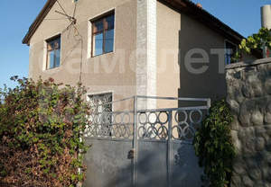 Дача 105м², 2-этажный, участок 5 сот.  