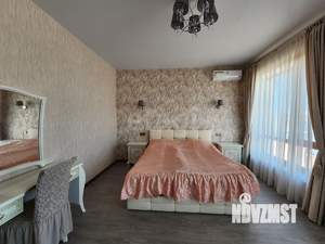 Дом 215м², 2-этажный, участок 6 сот.  