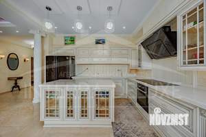 Дом 332м², 2-этажный, участок 5 сот.  