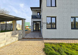 Дом 269м², 3-этажный, участок 5 сот.  