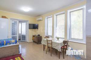 Дом 203м², 3-этажный, участок 5 сот.  