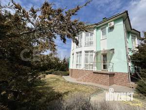 Коттедж 213м², 2-этажный, участок 8 сот.  