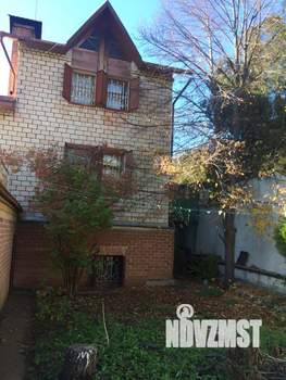 Дом 272м², 3-этажный, участок 6 сот.  