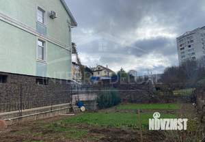 Дом 484м², 3-этажный, участок 13 сот.  