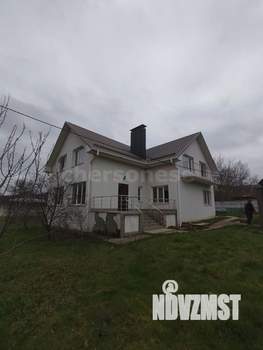 Дом 243м&sup2;, 2-этажный, участок 12 сот.  