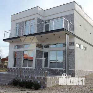 Дача 199м&sup2;, 2-этажный, участок 4 сот.  