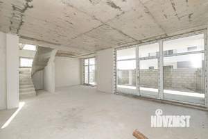 Дом 225м², 2-этажный, участок 4 сот.  