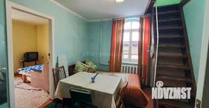 Дом 100м&sup2;, 2-этажный, участок 7 сот.  