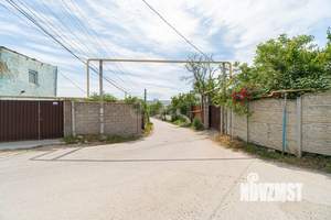 Дом 200м&sup2;, 3-этажный, участок 7 сот.  