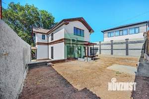 Дом 140м², 2-этажный, участок 5 сот.  