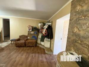 Дом 246м², 2-этажный, участок 4 сот.  