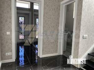 Дом 250м², 3-этажный, участок 4 сот.  