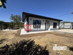 Дом 100м&sup2;, 1-этажный, участок 4 сот.  