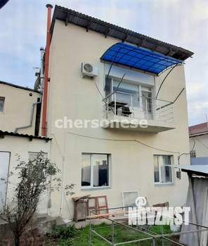 Дом 180м&sup2;, 2-этажный, участок 3 сот.  