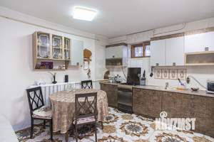 Дом 477м², 3-этажный, участок 7 сот.  