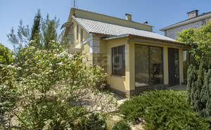 Дом 130м&sup2;, 2-этажный, участок 5 сот.  