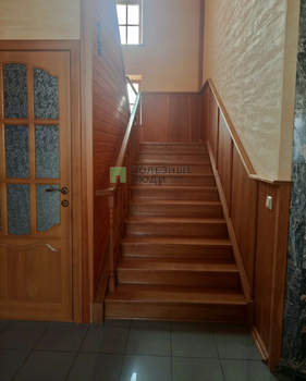 Дом 350м², 3-этажный, участок 8 сот.  