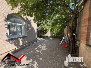 Дом 305м&sup2;, 2-этажный, участок 6 сот.  