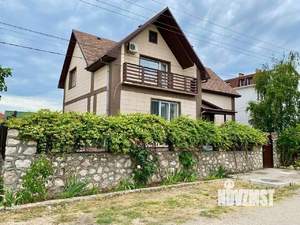 Дом 250м², 3-этажный, участок 6 сот.  