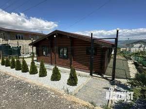 Дом 93м&sup2;, 1-этажный, участок 8 сот.  