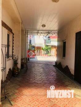 Дом 198м², 2-этажный, участок 2 сот.  