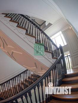 Коттедж 624м², 4-этажный, участок 27 сот.  