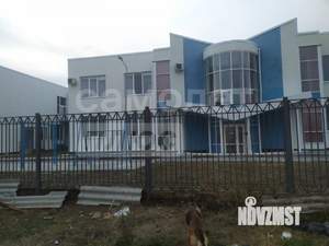 Дом 200м&sup2;, 3-этажный, участок 8 сот.  