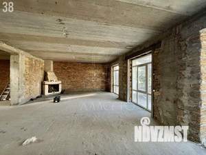 Таунхаус 686м&sup2;, 3-этажный, участок 22 сот.  