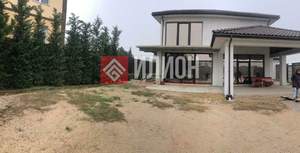 Дом 290м², 2-этажный, участок 8 сот.  