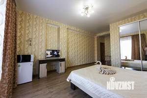 Дом 750м², 3-этажный, участок 9 сот.  