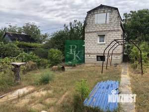 Дом 18м², 3-этажный, участок 4 сот.  