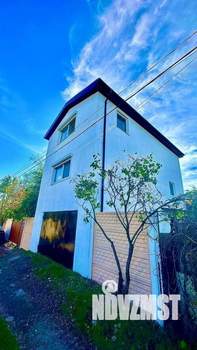 Дом 193м&sup2;, 3-этажный, участок 6 сот.  