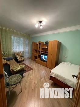 1-к квартира, посуточно, 30м2, 2/5 этаж