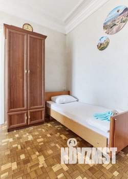 2-к квартира, посуточно, 50м2, 1/1 этаж