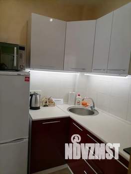 Студия квартира, посуточно, 30м2, 1/3 этаж